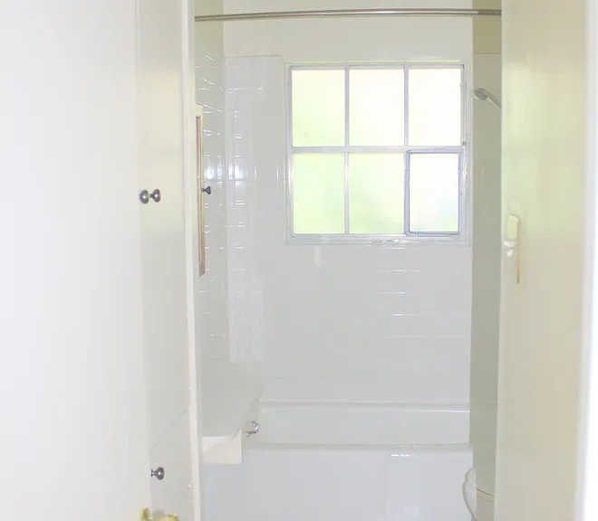 8101 Stillwood Ln — Photo 2