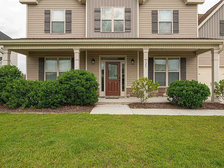 123 Saw Grass Dr — Photo 3