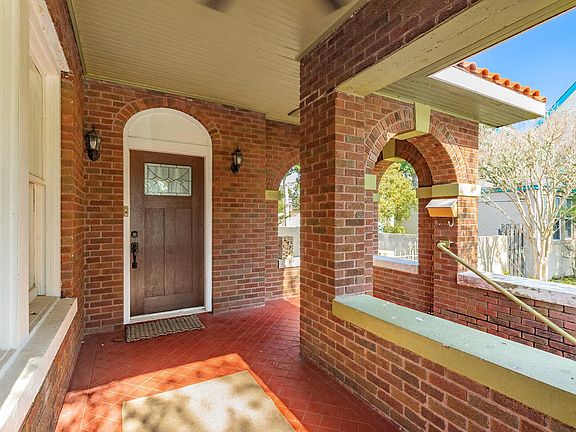 4th image of 5022 Woodrow Ave
