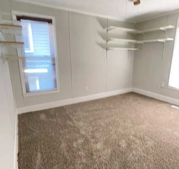 611-613 Oregon St — Photo 9