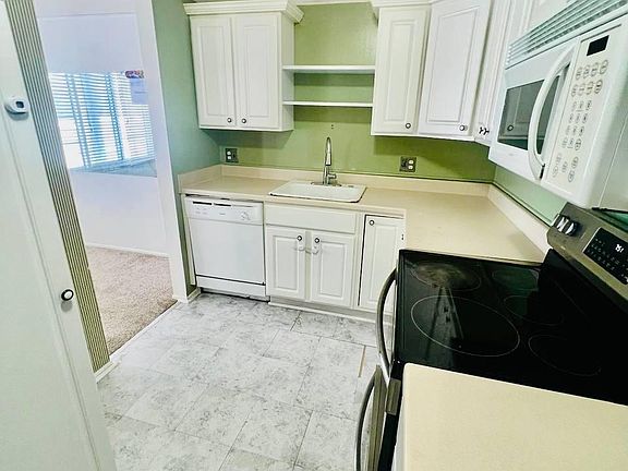 3rd image of 29248 Hoover Rd