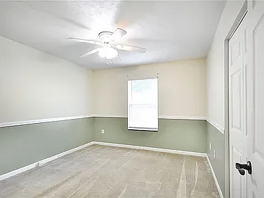 1210 Canterbury Dr — Photo 12