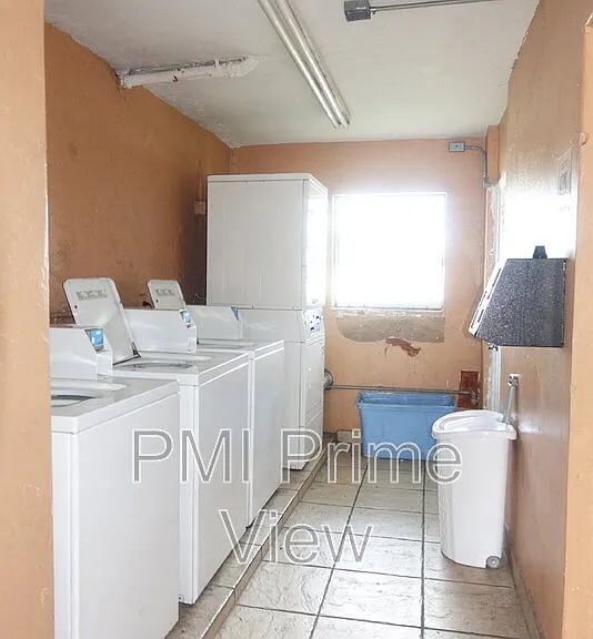 1245 W 24th St #208 — Photo 24