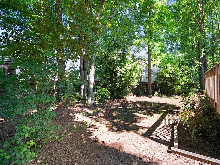2400 Buckwater Ct — Photo 34
