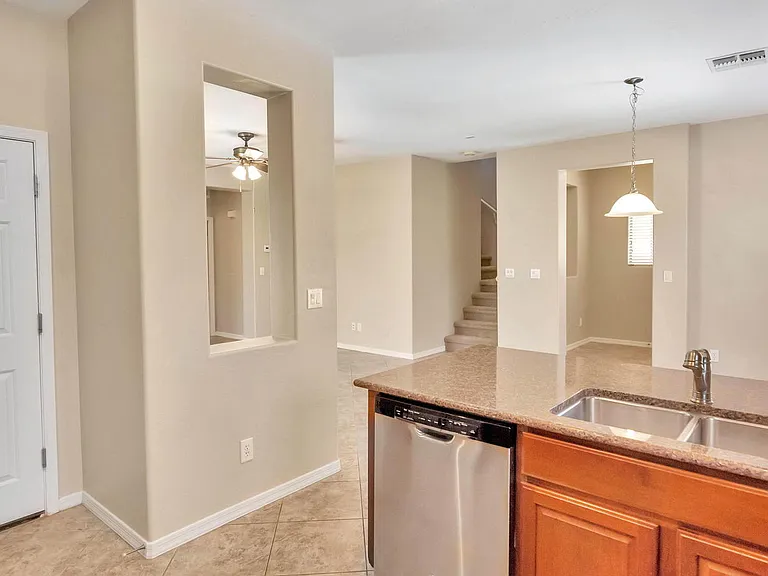 3659 W Thalia Ct — Photo 12