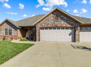 1721 E Furlough Dr, Republic, MO 65738