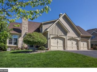 3398 Williamsburg Pkwy, Woodbury, MN 55129