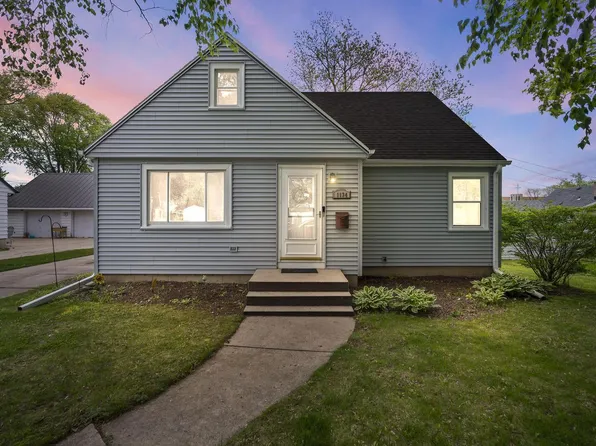 1134 5th AVENUE, Grafton, WI 53024