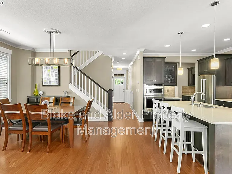 3938 NE 66th Ave — Photo 15