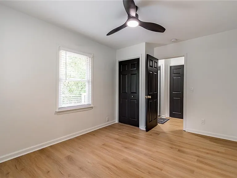2093 Wildrose Dr — Photo 14