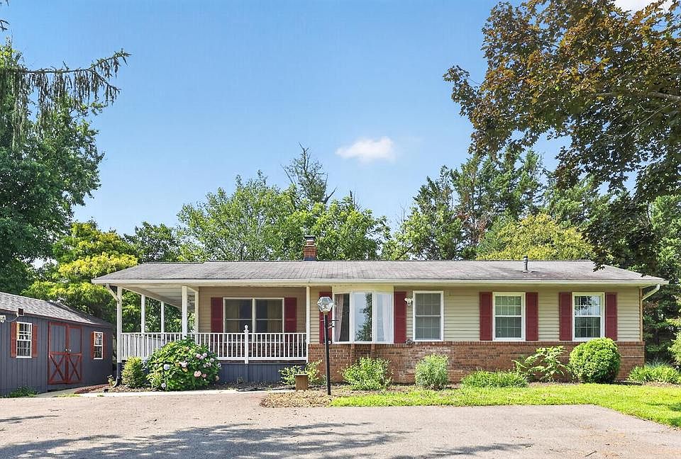 1st image of 17001 Moss Meadow Way