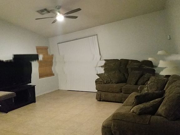 4th image of 10801 W Windsor Ave