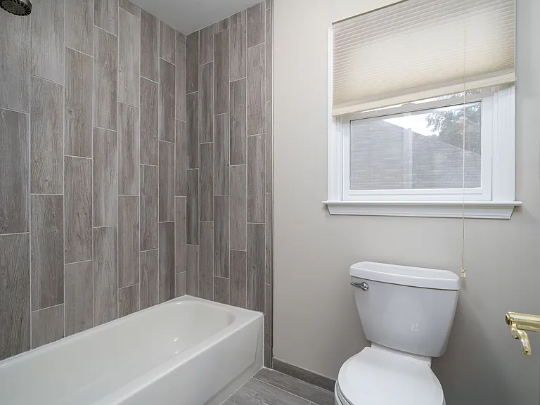 174 Ennisbrook Dr SE — Photo 20
