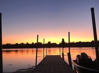 3610 S Idlewild Dr, Beloit, WI 53511