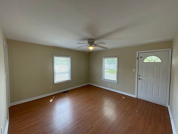 2nd image of 813 Catawba St