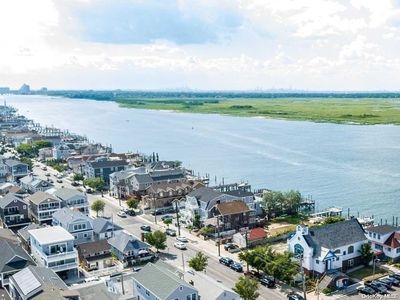 557 W Bay Drive, Long Beach, NY, 11561
