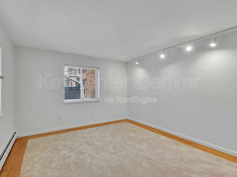 1045 N Clarkson St #207 — Photo 7