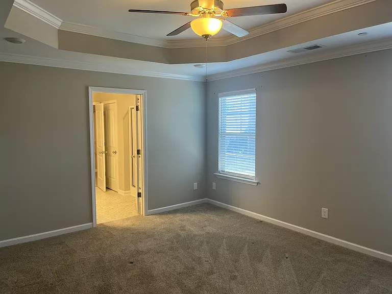1055 Amber Hills Dr — Photo 9