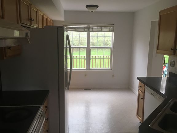 5th image of 44 Westfield Pl