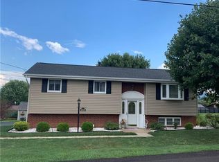 1210 S Fir Dr, Latrobe, PA