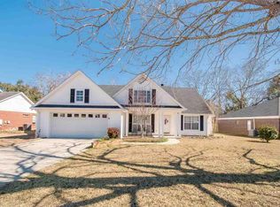 20555 Lowry Dr, Fairhope, AL 36532