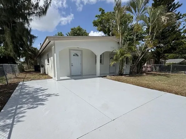 2938 Market St, Fort Myers, FL 33916