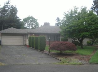 10310 NE Russell Ct, Portland, OR 97220
