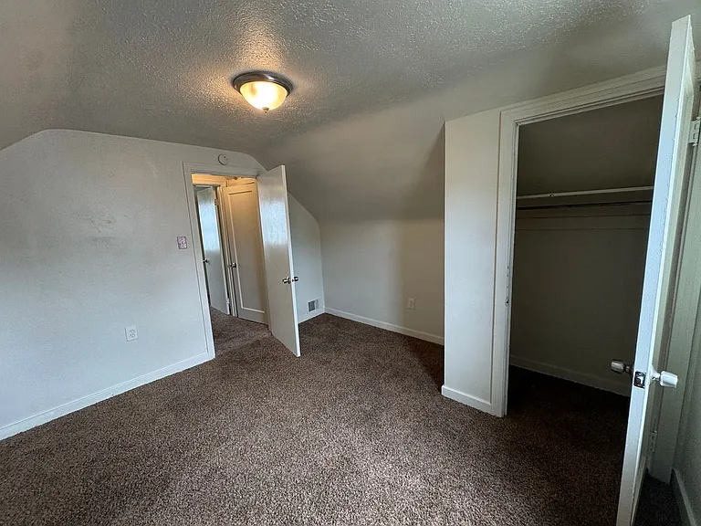 180 Central Ave — Photo 3