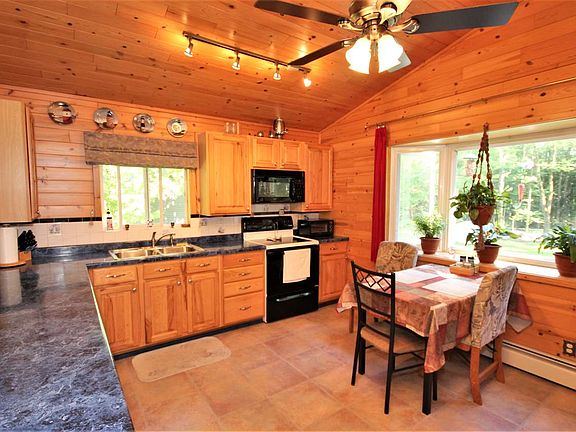 4th image of 1905 Lily Ln