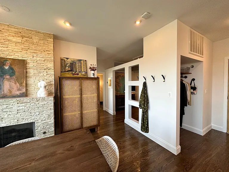 1111 W 15th St #406 — Photo 7