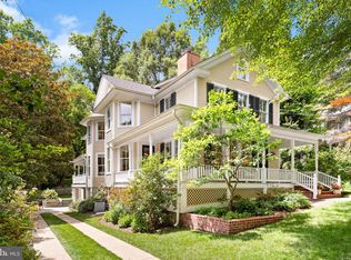 5808 Warwick Pl, Chevy Chase, MD 20815