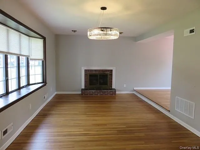 10 Elderwood Ln — Photo 6