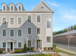 243 Bradley Dr, Wood Ridge, NJ 07075