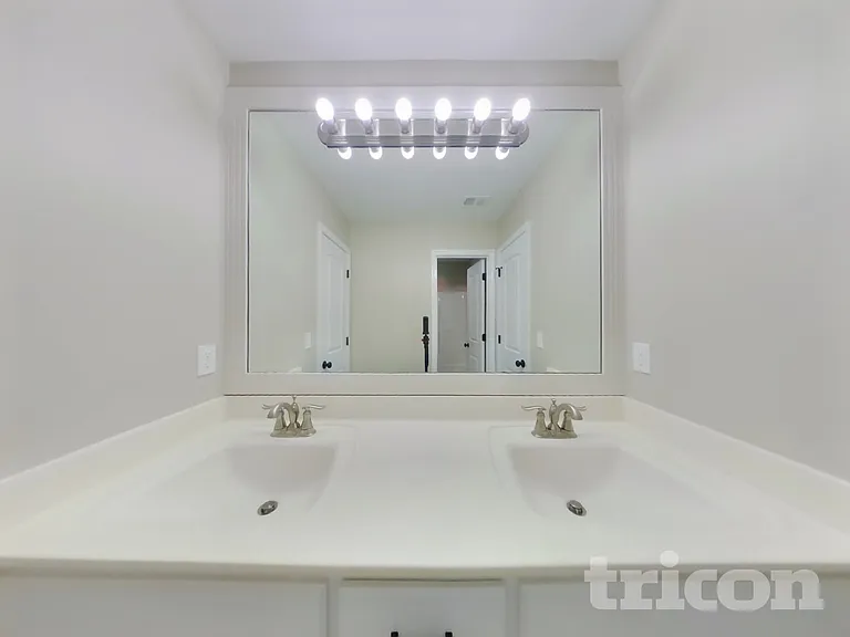 18796 W 165th Ter — Photo 18