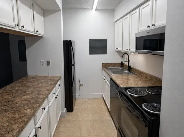 Monroe Park Towers Apartments