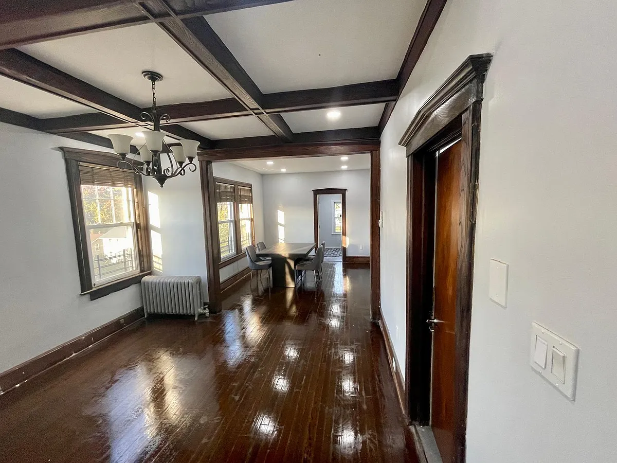 Building Photo - 30 Magnolia Ave #2