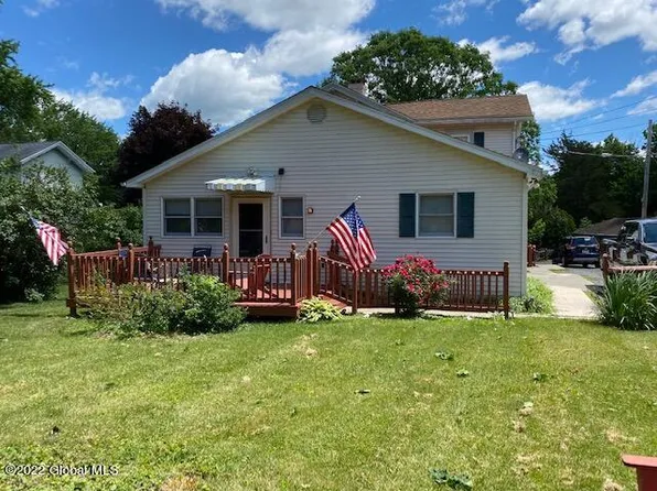 2961 Salisbury Place, Stockport, NY 12534