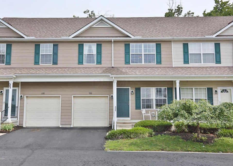 1st image of 700 Wilke Pl