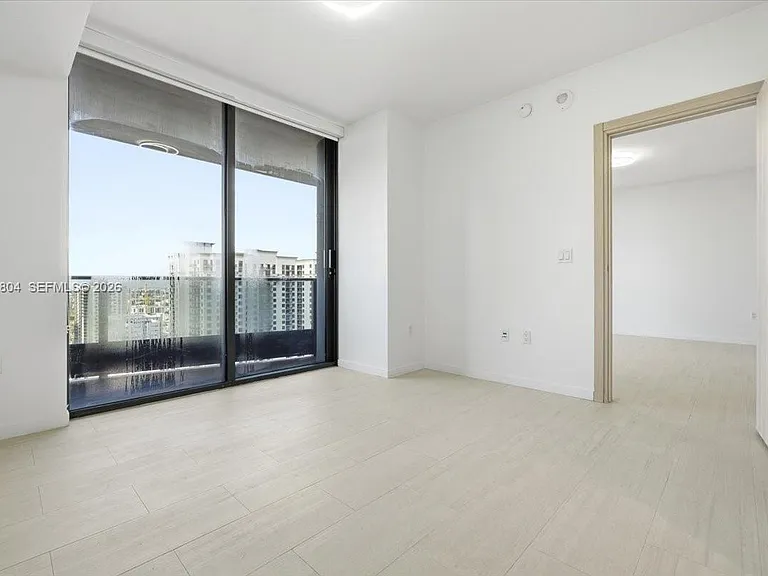 1000 Brickell Plz #3211 — Photo 18