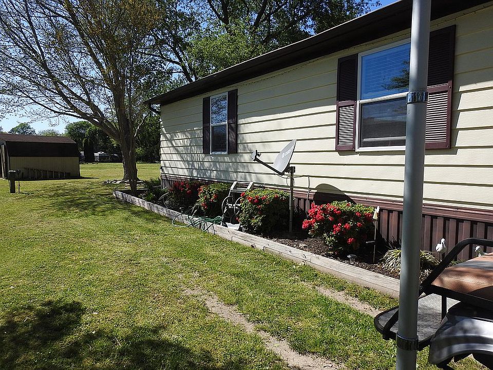 1st image of 33483 Aster St