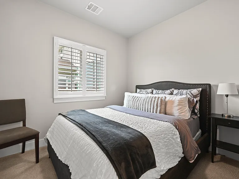 10121 Forest Grove Dr — Photo 15