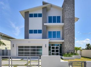 15713 Redington Dr, Redington Beach, FL 33708