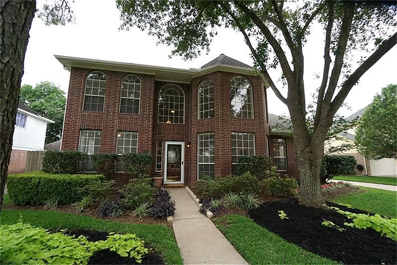 1st image of 322 Cheddington Dr