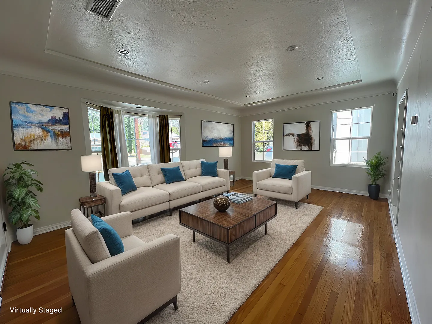 Move-In Ready! Beautifully Renovated 2BR Home with Scenic Views — Photo 2