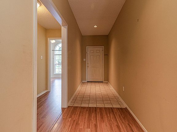 3rd image of 12241 Summer Pl
