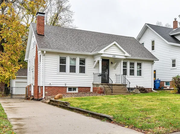 1121 46th St, Des Moines, IA 50311
