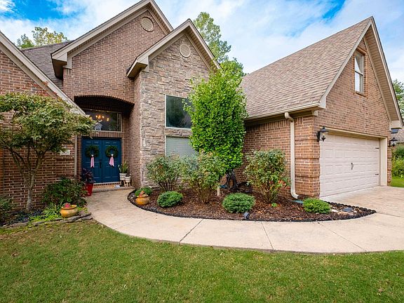 2nd image of 2825 Mossy Creek Dr
