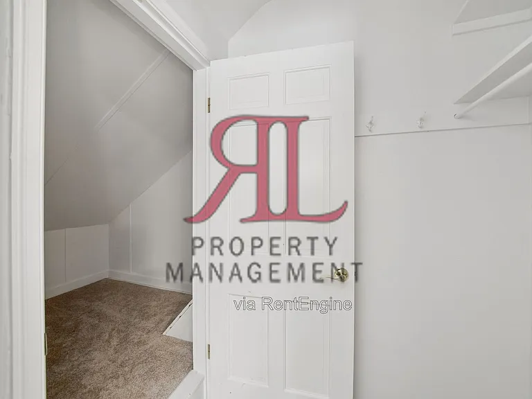85 Eastmoor Blvd — Photo 32