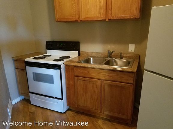 4th image of 4240 W Fond Du Lac Ave APT 1