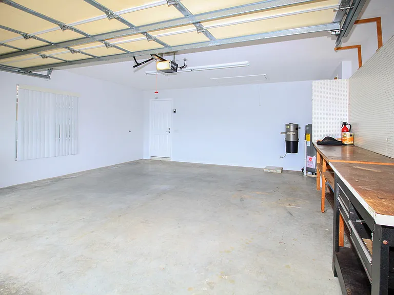 10882 SW Dardanelle Dr — Photo 31